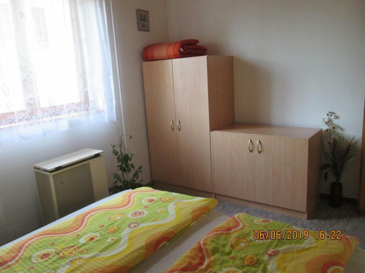 Fenyves Vendégház Balatonfenyves Exterior foto